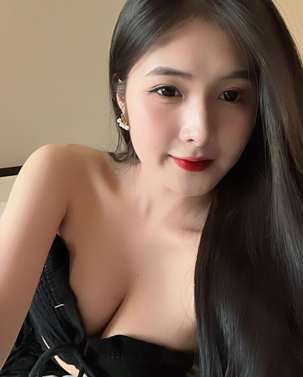 gái xinh tiktok 2