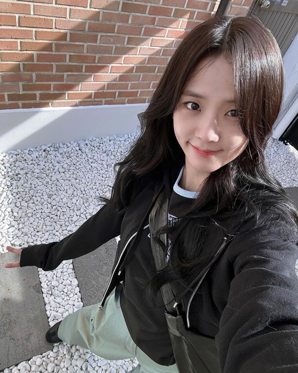 Ảnh Kim Jisoo dễ thương nhất hệ mặt trời 6