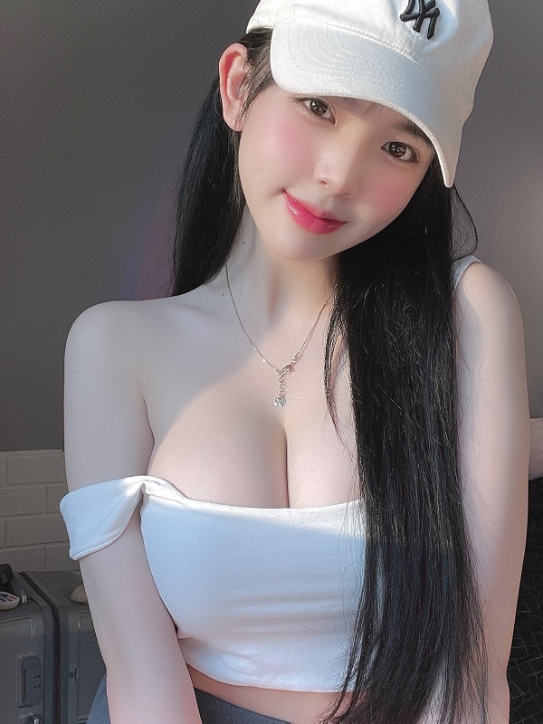 trần huyền châu 18+ 9