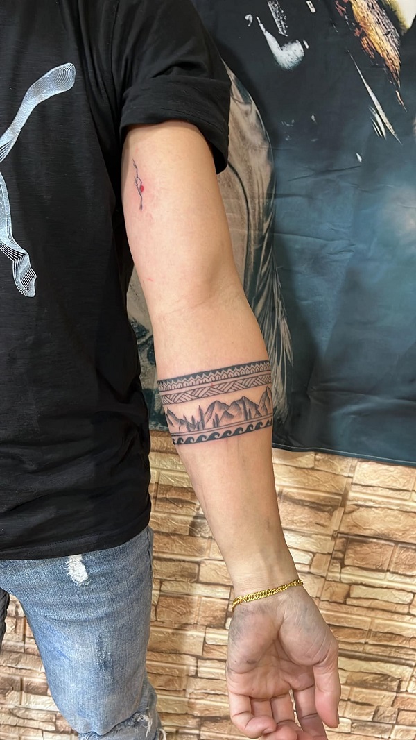 Hình Xăm Tạm Thời Vòng Tay Nhật Cổ Cá Chép Kéo Funtattoo Chống Nước Chống  Cọ Xát Kéo Dài 7-15 Ngày | Shopee Việt Nam