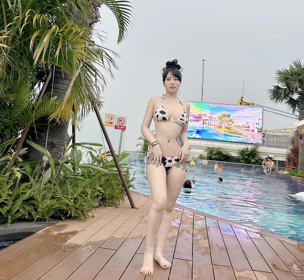  Linh Miu bikini gợi cảm 8