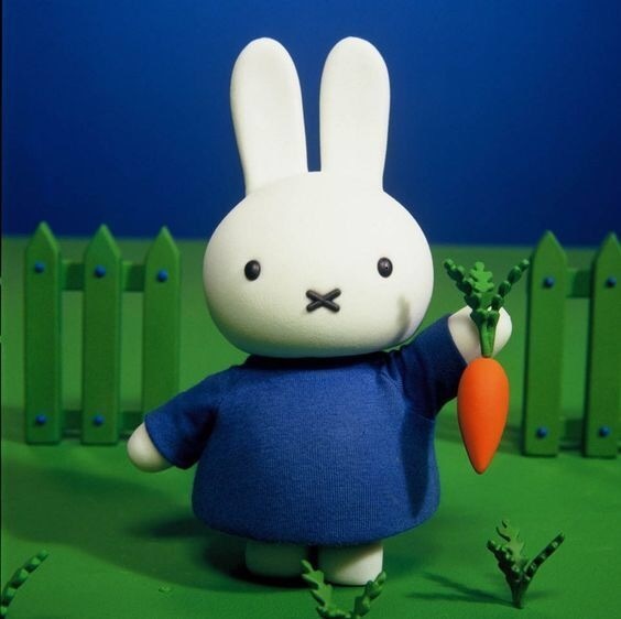 Avatar thỏ Miffy cute 12