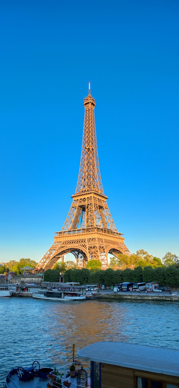 hình nền tháp Eiffel đẹp nhất 5