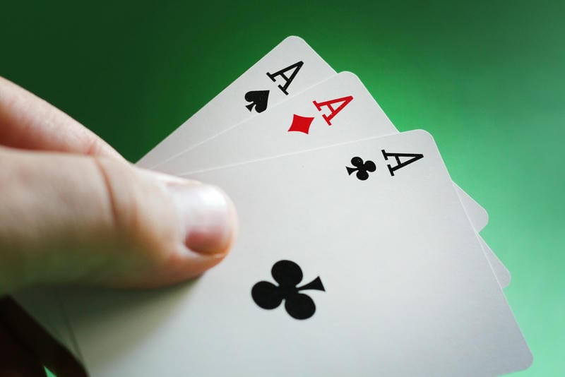  Tránh sai lầm trong game bài đổi thưởng để giữ vững vốn.