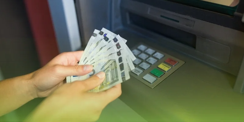 Nhanh chóng liên hệ với nền tảng khi gặp trục trặc