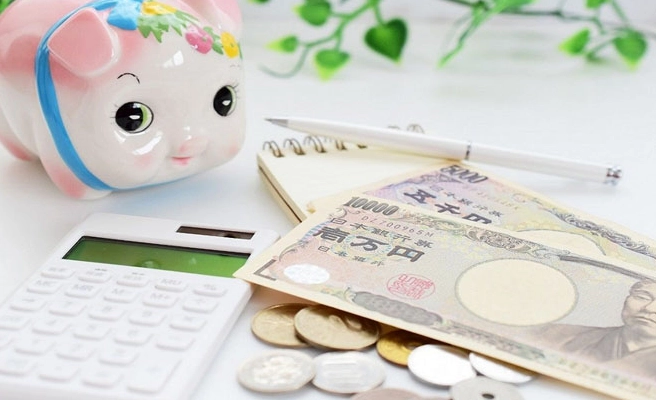 Đổi tiền tại “phố ngoại tệ” Hà Nội và TP Hồ Chí Minh